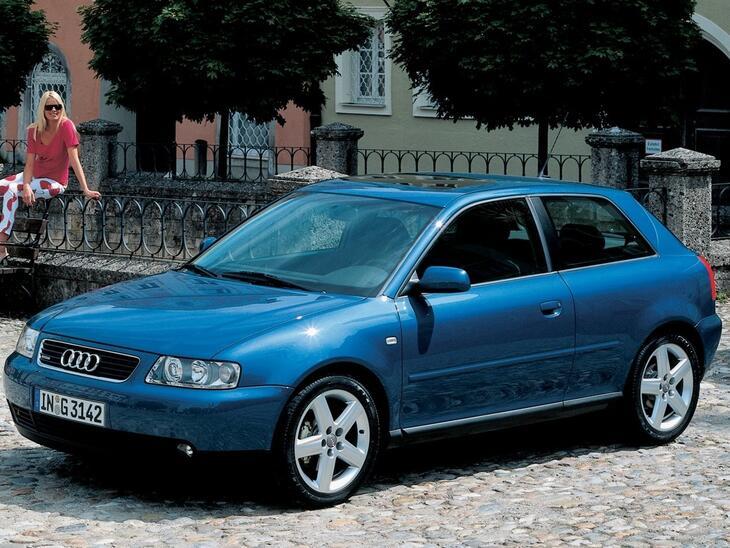 Audi-32380