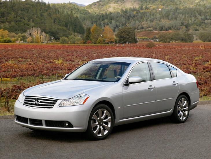 Infiniti-24403