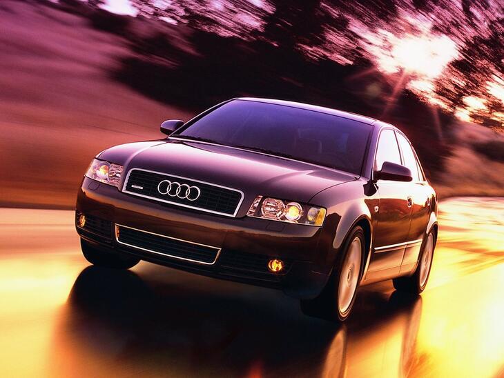 Audi-23750
