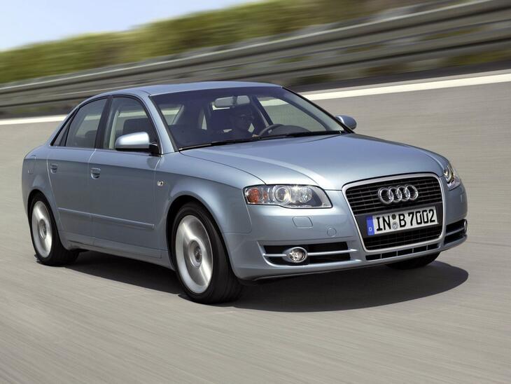 Audi-33335