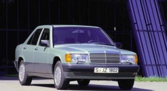 Mercedes-Benz-8011
