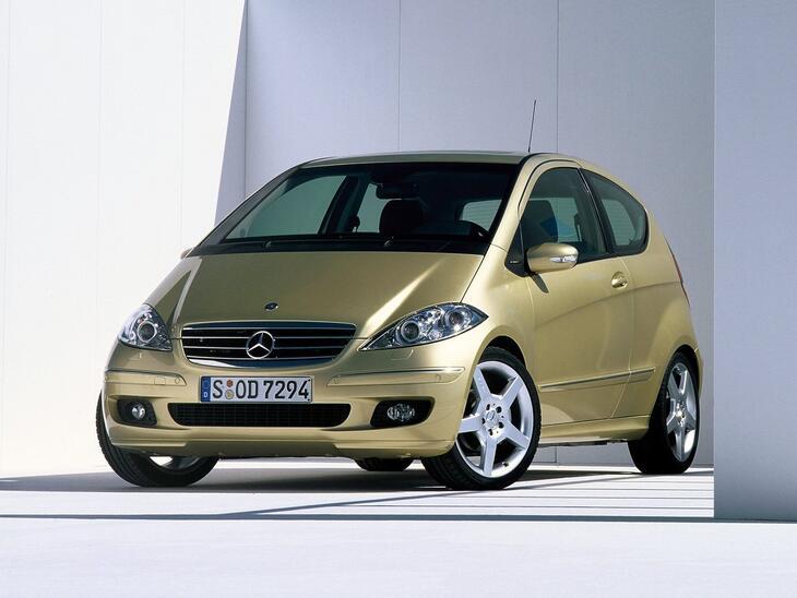 Mercedes-Benz-9352