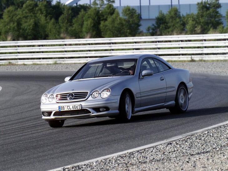 Mercedes-Benz-6152