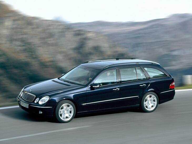Mercedes-Benz-6667