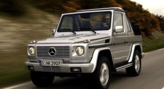 Mercedes-Benz-10945