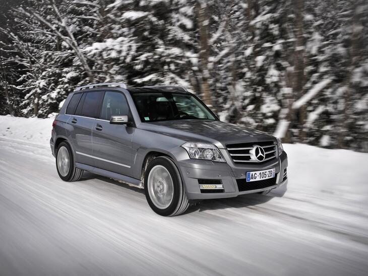 Mercedes-Benz-6072