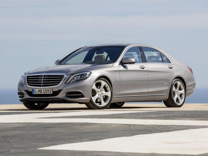Mercedes-Benz-13146