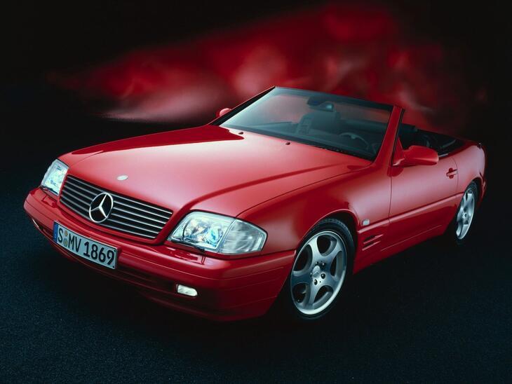 Mercedes-Benz-15267
