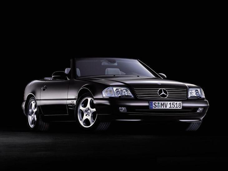 Mercedes-Benz-22093