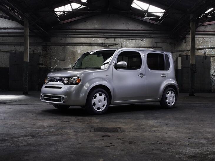 Nissan-17219