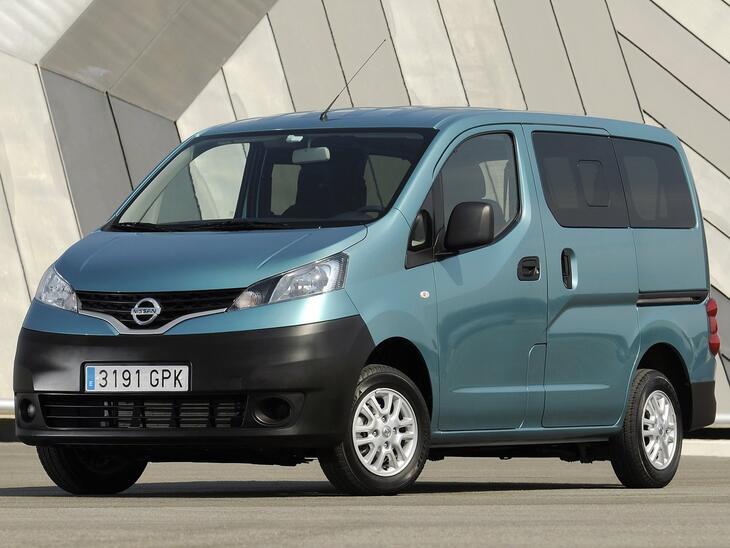 Nissan-2339