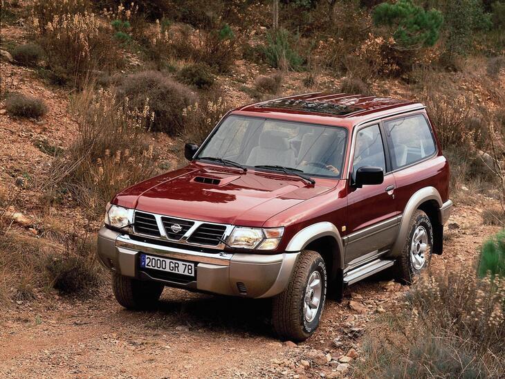 Nissan-23632