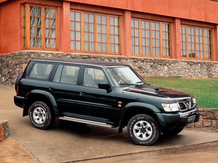 Nissan-23628