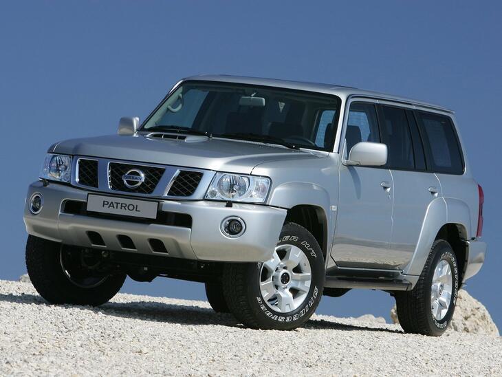 Nissan-23635