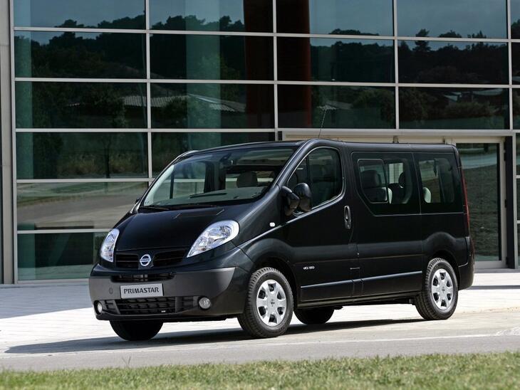 Nissan-3625