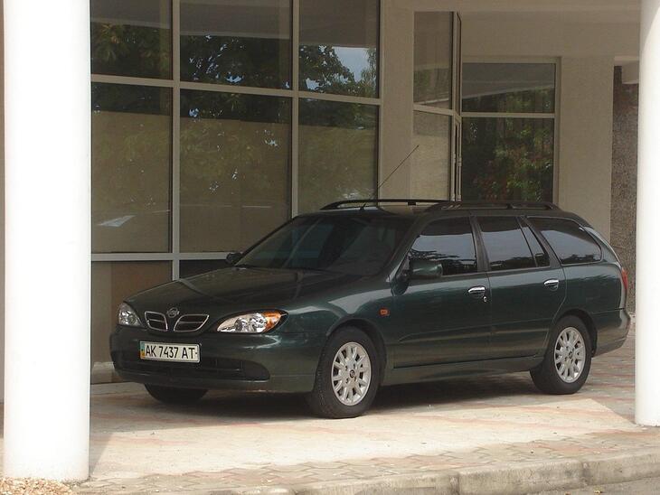 Nissan-10676