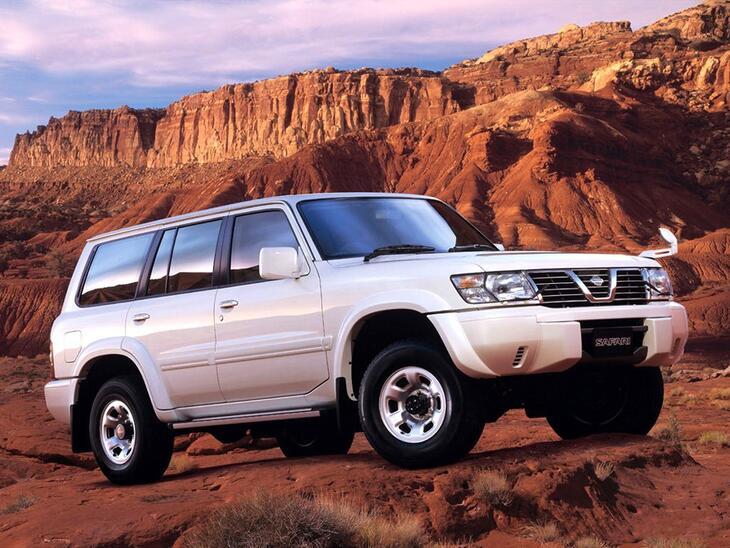 Nissan-19719