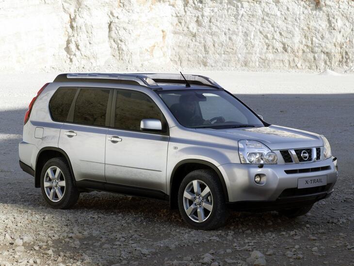 Nissan-15919
