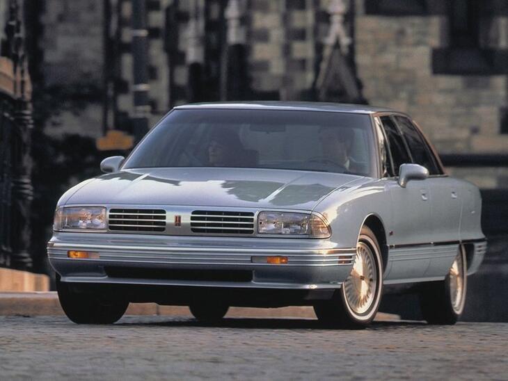 Oldsmobile-19949