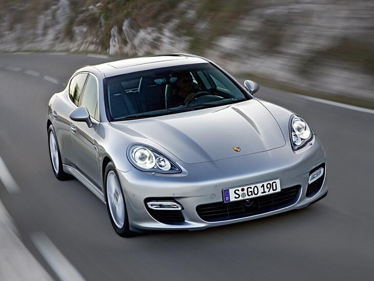 Porsche-14425