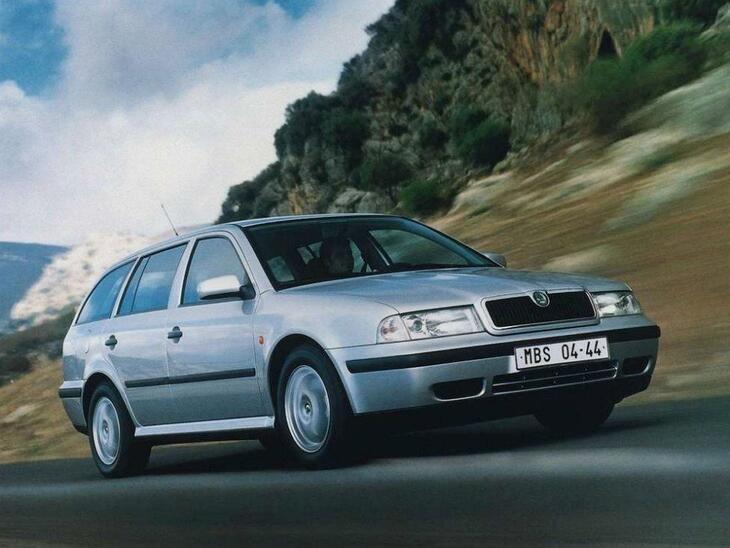 Skoda-26398