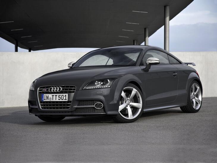 Audi-9050