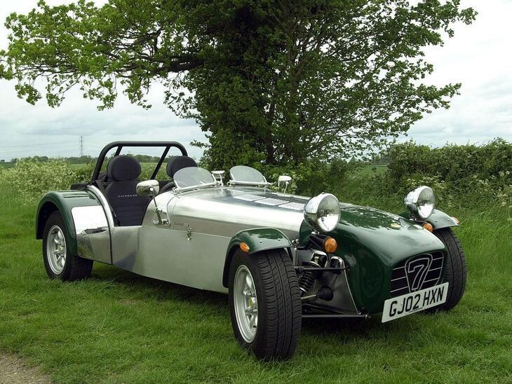 Caterham-7825