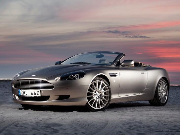 Aston Martin-721