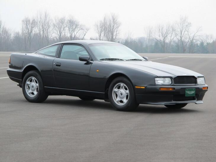 Aston Martin-17990
